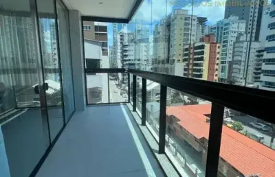 &#127775; apartamento decorado à venda: o luxo e conforto se encontram na praia! &#127775;