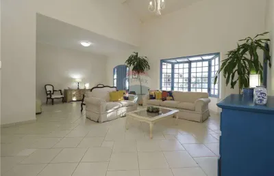 Casa térrea à venda, com 4 suítes e piscina no jardim paulista em atibaia
