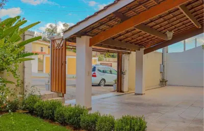 Casa com 5 dormitórios, 2 suites em atibaia com jardim e piscina aquecida no jardim paulista'