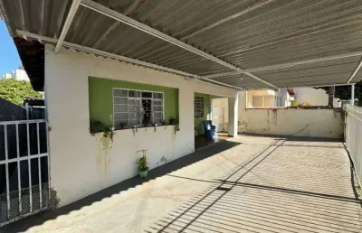 Casa com 3 quartos à venda na Vila Galo, Americana 