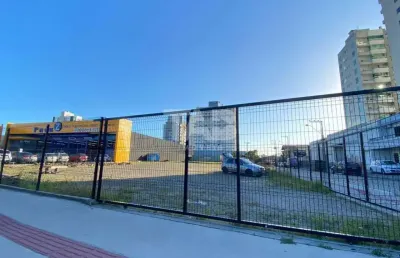 Terreno à venda na Avenida Irineu Bornhausen, São João, Itajaí