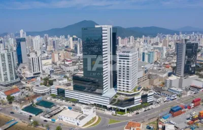 Sala comercial à venda na Rua Samuel Heusi, 149, Centro, Itajaí