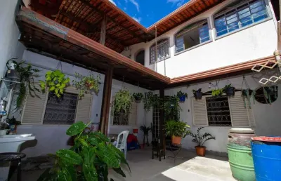 Casa com 4 quartos à venda na Rua Fluorina, 1619, Santa Efigênia, Belo Horizonte