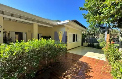 Casa com 5 quartos à venda na Enseada, Ubatuba 