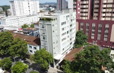 Oportunidade! apartamento amplo no centro de joinville.