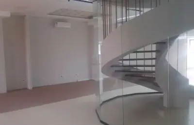 Excelentes salões comerciais,em frente ao parque ecológico em , indaiatuba sp.