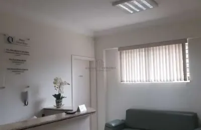 Imperdível oportunidade de casa comercial à venda no centro de indaiatuba-sp! 4 salas, 2 banheiros, 118,75 m² de área.