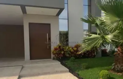 Casa térrea com 03 suites e piscina em condominio fechado -