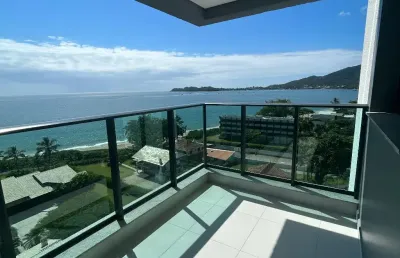 Apto de frente para o mar no lunico home club, na praia de armação.