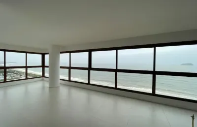 Apartamento à venda na Rua Camarão, 115, Itacolomi, Balneário Piçarras