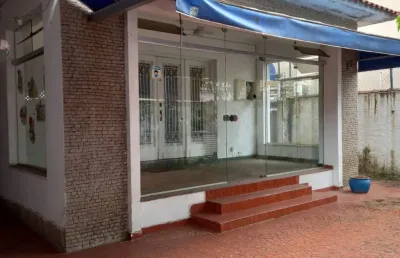 Ponto comercial, ótimo para escolas, escritório e outros