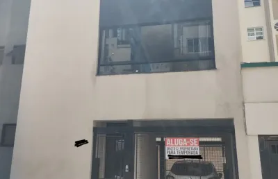 Casa com 3 quartos à venda na Rua 1910, Centro, Balneário Camboriú