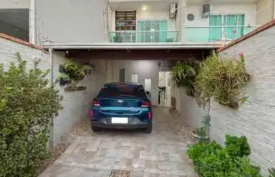 Casa com 2 quartos à venda na Rua Lauro Muller, 210, Centro, Camboriú
