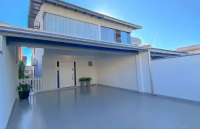 Casa com 3 quartos à venda na rua lauro muller, 210, santa regina, camboriú, 150 m2 por r$ 1.170.000