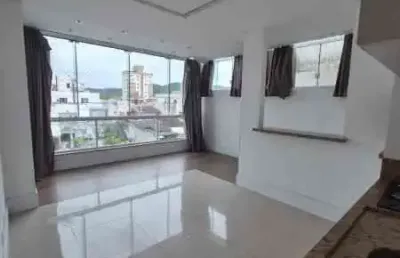 Excelente apartamento no centro decamboriucom 3 dormitorios!!