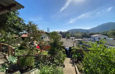 Casa maravilhosa em bairro ótimo de balneário camboriú