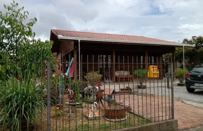 Casa a venda em camboriú com 3 quartos sendo 1 suúte no bairro centro !!