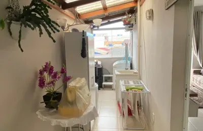 Excelente apartamento em camboriú semi mobiliado com 2 quartos no bairro areias!!