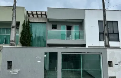 Sobrado  com alto padrão , todo mobiliado em camboriú , bairro areias ;