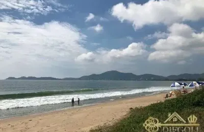 Terreno à venda no Armação, Penha 