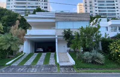Linda casa com 6/4 + 2 dependências em alphaville 1- salvador
