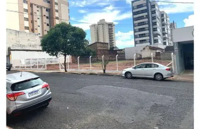 Terreno à venda na Rua Bueno Brandão, 378, Osvaldo Rezende, Uberlândia