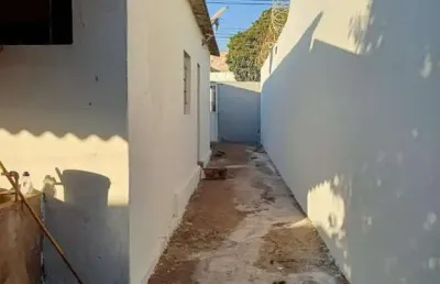 Casa para venda em uberlândia, osvaldo rezende, 3 dormitórios, 1 banheiro, 1 vaga