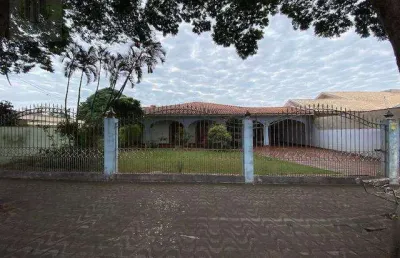 Casa com 4 quartos à venda na Rua Carlos Chagas, 85, Zona 05, Maringá