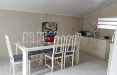 Casa com 4 quartos para alugar no Jardim Messina, Jundiaí 