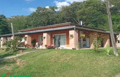 Chácara para venda at: 2.570,00m² possui 03 casas, bairro ivoturucaia - jundiaí - sp