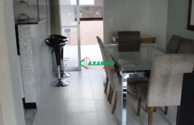 Casa a venda village jardim versailles, condomínio próximo a rodovia, com 03 dormitórios.