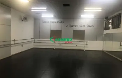 Salão comercial à venda em jundiaí-sp, bairro caxambu: 3 salas, 4 banheiros, 3 vagas de garagem, 300m² de área