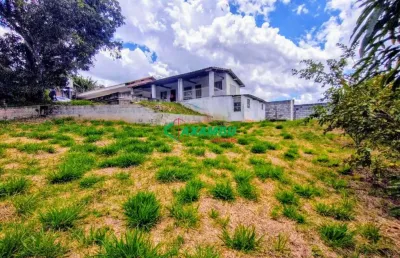 Chácara à venda em jarinu-sp, bairro x: 3 quartos, 1 suíte, 1 sala, 3 banheiros, 259,00 m² de área.
