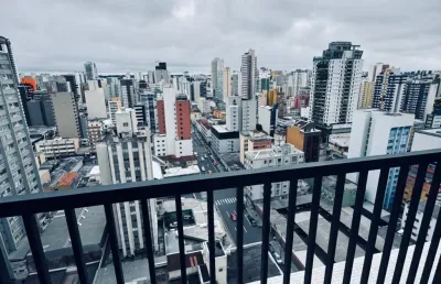 Apartamento studio  no centro de curitiba  alto padrão e  rentabilidade