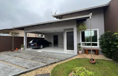 Casa averbada a venda com 01 suíte + 02 dorm., vila nova joinville.