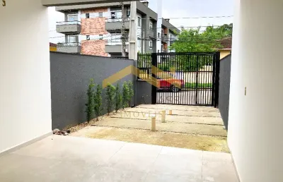 Sobrado geminado novo no bairro iririú em joinville!