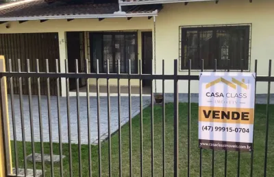 Ótima casa plana averbada no bairro costa e silva em joinville!