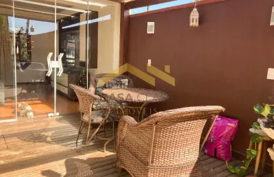 Ótima casa plana averbada com piscina no bairro glória em joinville!