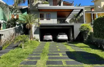 Arujá 5 - sobrado alto padrão com 3 suítes e piscina para venda  no condomínio arujá 5
