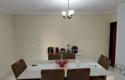 Casa sobrado à venda com preço de oportunidade no bairro chácara jafet em mogi das cruzes, sp, com 3 dormitórios, sendo 1 suíte