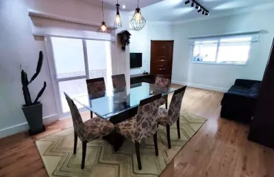 Sobrado à venda no residencial colinas em césar de souza, com 3 dormitórios, sendo 1 suíte com closet.