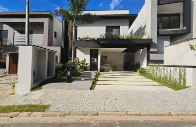 Mosaico essence - sobrado em fase de acabamento à venda no condomínio mosaico essence em mogi das cruzes, com 3 suítes, sendo 1 suíte master com closet e espaço gourmet com piscina