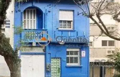 Casa com 3 quartos para alugar na Rua Felipe Camarão, 224, Rio Branco, Porto Alegre