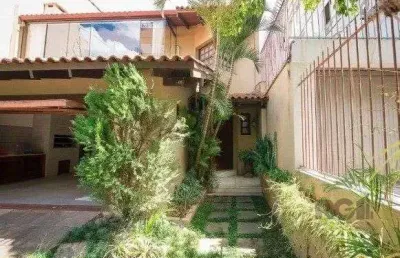 Casa 4 dormitórios à venda rio branco porto alegre/rs