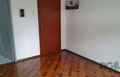 Apartamento,2 quartos,na salgado filho,fundos e silencioso