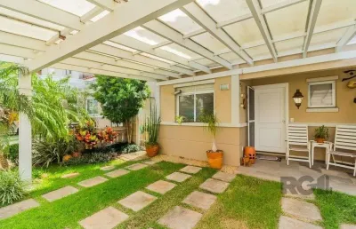 Casa em condomínio, 157m², 4 dormitórios, 2 vagas no bairro sarandi