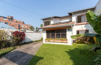 Casa para venda - 72.6m², 4 dormitórios, sendo 1 suites, 6 vagas - camaquã
