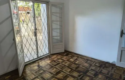 Apartamento térreo com pátio de 1 quarto à venda - desocupado e pronto para mora