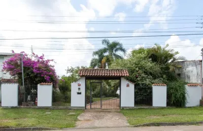 Casa em vila nova, porto alegre! com 160m² de área privativa e um total de 899m²