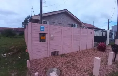 Casa com 2 quartos à venda na Rua Adalberto Garcia, 102, Hípica, Porto Alegre